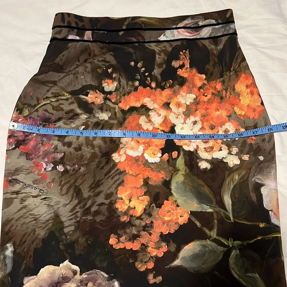 ROBERTO CAVALLI skirt, size 8 - Picture 7 of 12